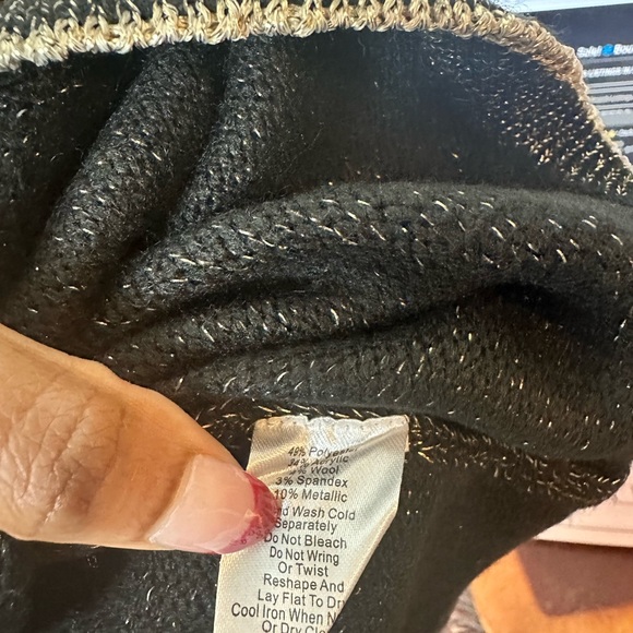 #71 EMILY MCCARTHY Lolli Sweater Metallic Gold & Black size S - Picture 5 of 6